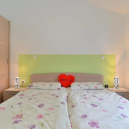 Fuer 4 Personen Ca 75 Qm In Pula, Istrien Istrische Riviera